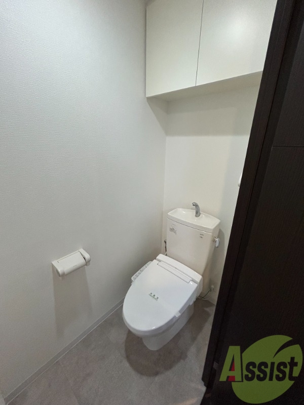 トイレ　トイレも広々としており、快適にお使いいただけます。