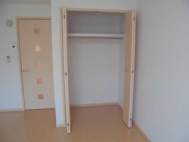 収納　クローゼット
