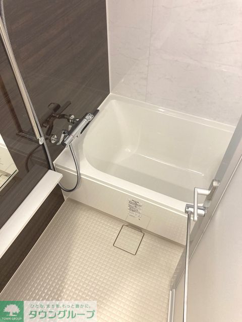 バス・シャワールーム　※写真は同タイプ住戸です。