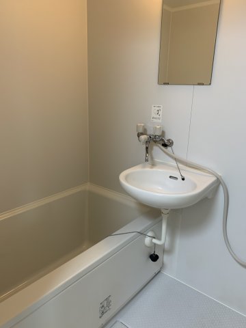 バス・シャワールーム　他のお部屋の参考写真となります。