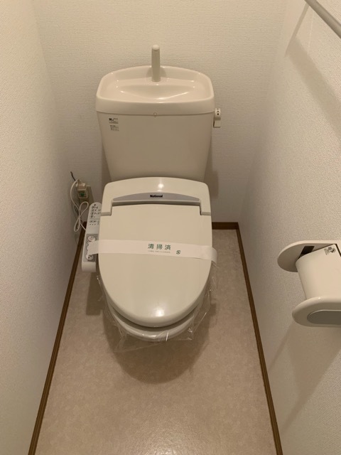 トイレ　ウォシュレット付きトイレ