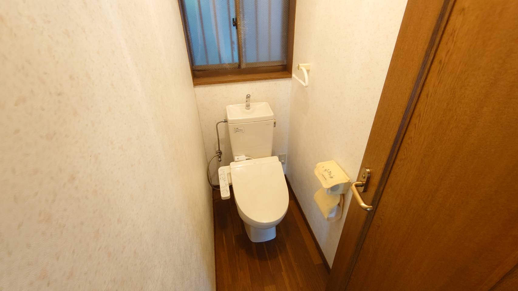 能勢町宿野一戸建てのトイレ写真