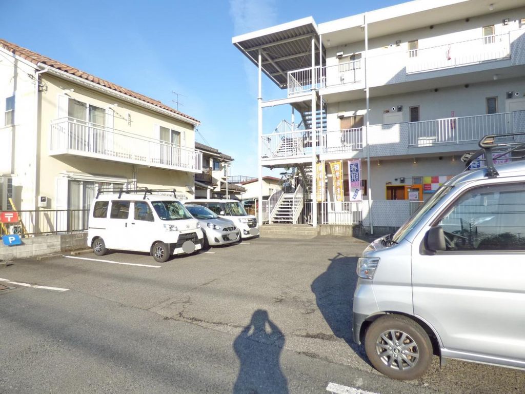 駐車場　駐車場