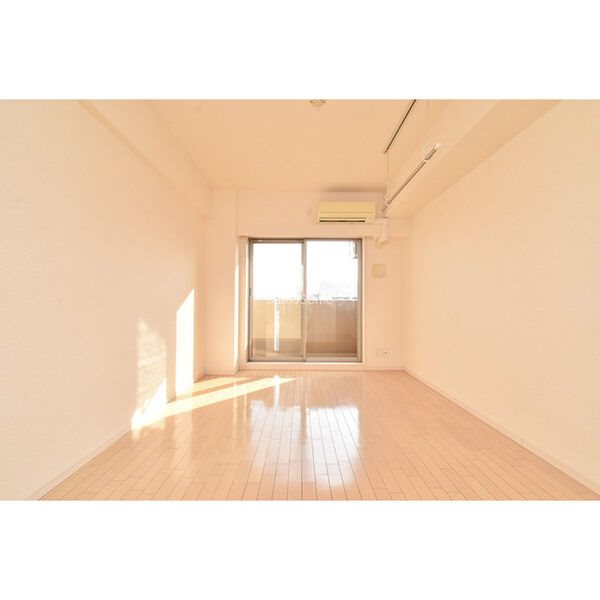 その他部屋・スペース　落ち着いて過ごせるお部屋なので、寝室にいかがでしょうか