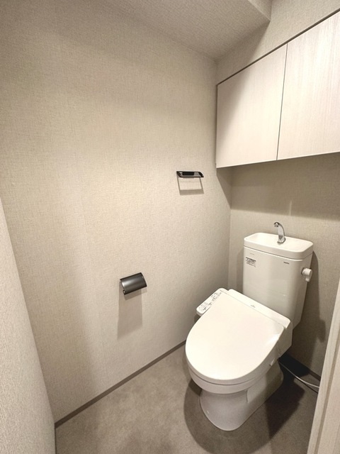 トイレ　※写真は同タイプ住戸です。