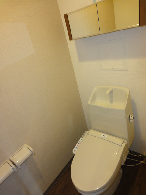 コンフォール山崎 2番館のトイレ写真