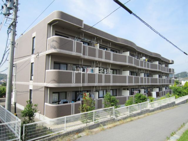 ラフィネタウン丸山東の外観写真