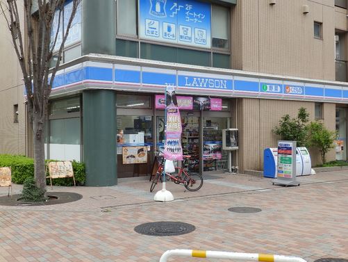 コンビニ　ローソン 月島駅前店（コンビニ）まで67m