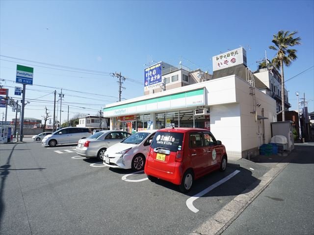 コンビニ　ファミリーマート　浜松小豆餅店（コンビニ）まで205m