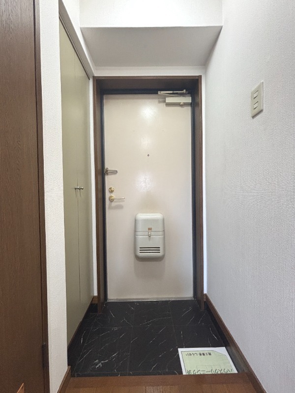 玄関　別号室