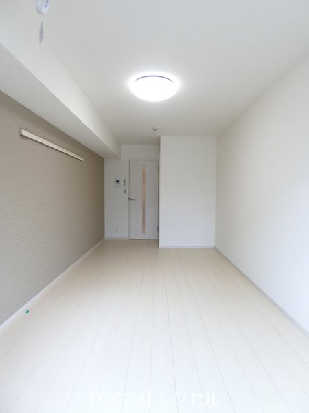 京王線 中河原駅 徒歩8分 2階建 築6年の居間写真