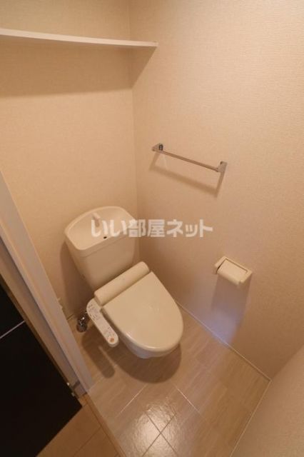 レスペート B棟のトイレ写真