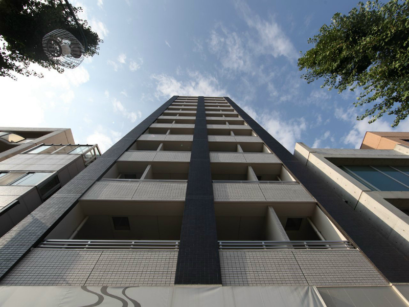 建物外観　外観　オートロック付　防犯カメラ
