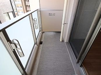 バルコニー　参考写真：別部屋タイプ