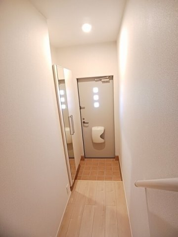 オーブ IIの玄関写真