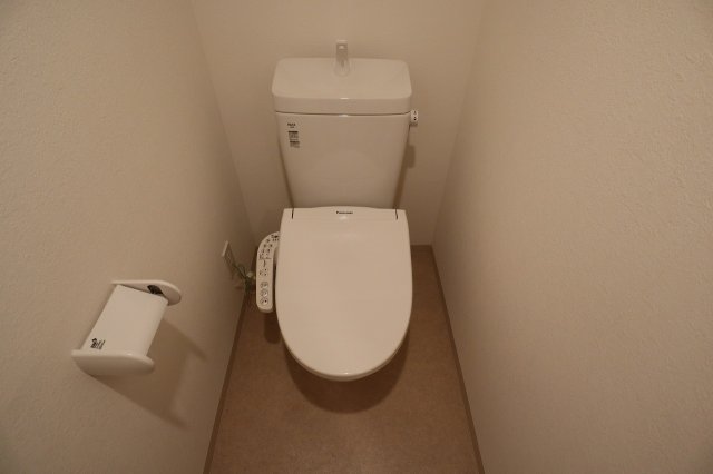 トイレ　コンパクトで使いやすいトイレです