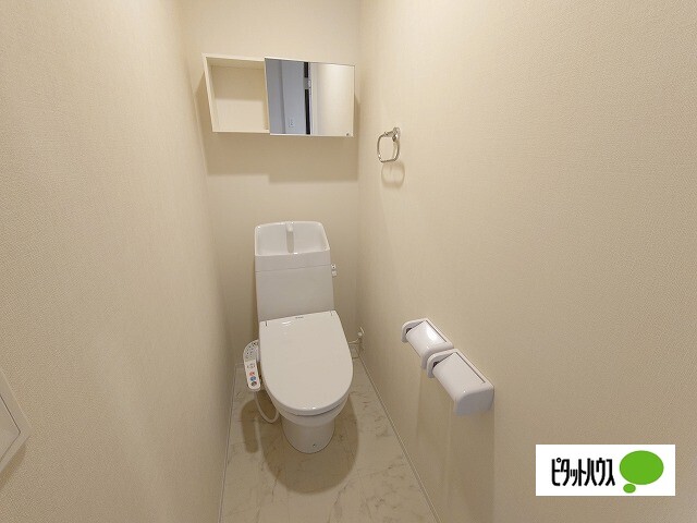 ビル・レスト淀ヶ橋のトイレ写真