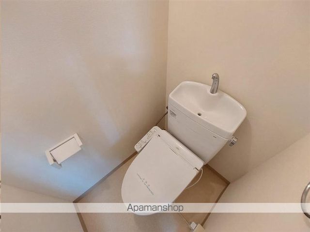 ＪＲ仙山線 東照宮駅 徒歩12分 5階建 築36年のトイレ写真