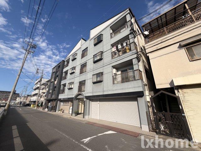 建物外観　外はこのようになっています
