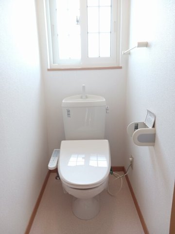 トイレ　落ち着いたトイレです