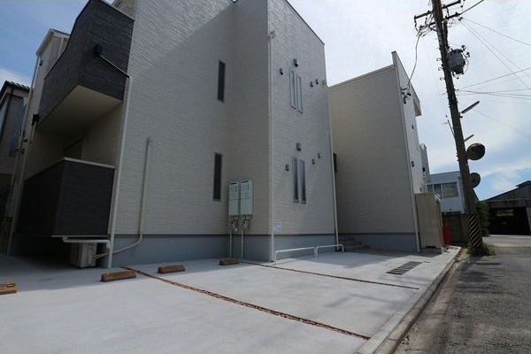 GRANDTIC HAPPY八田の外観写真