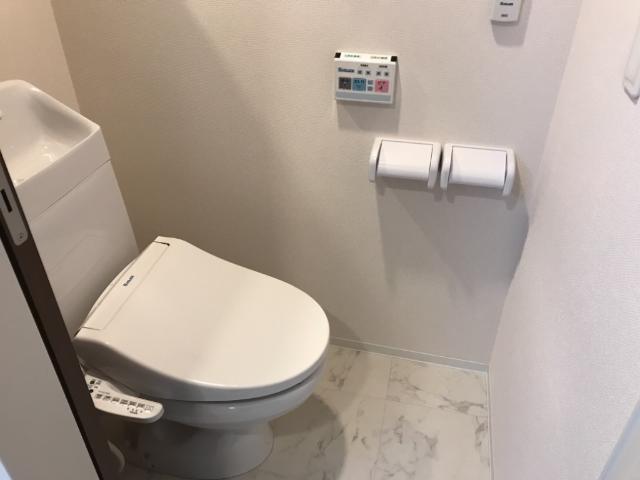 トイレ　トイレ