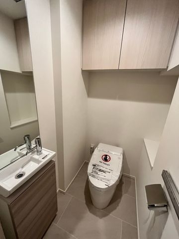 トイレ　※別部屋の参考写真です。
