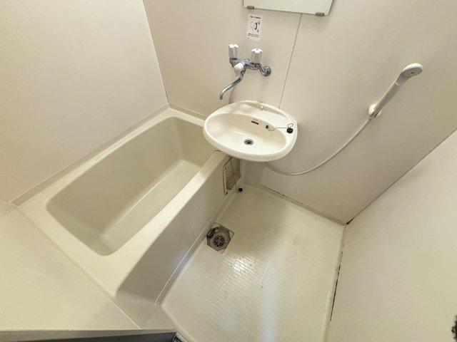 バス・シャワールーム　※別号室参考写真