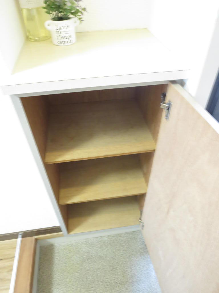 玄関　下駄箱付いてます