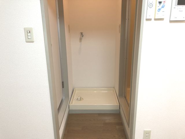 その他設備　室内洗濯置き場あり