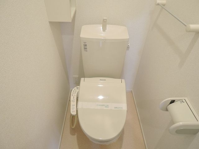 【グランジェのトイレ】