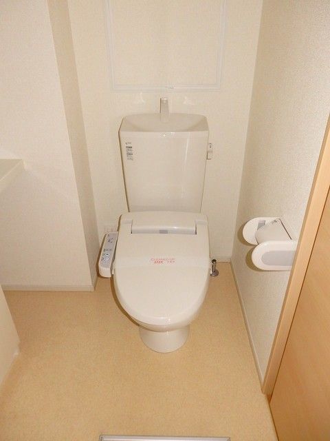 【メゾン・ド・ソレイユのトイレ】