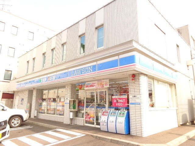 【函館市本町のマンションのコンビニ】