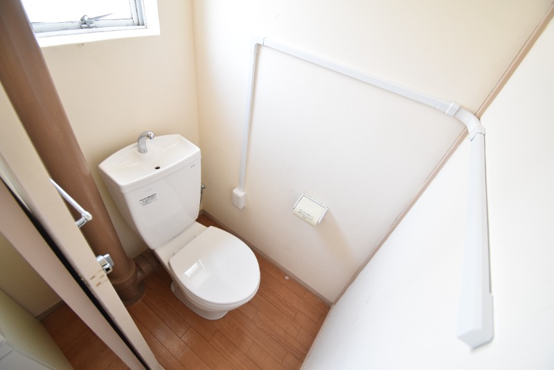 トイレ　トイレ