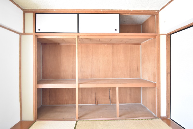 収納　押し入れ