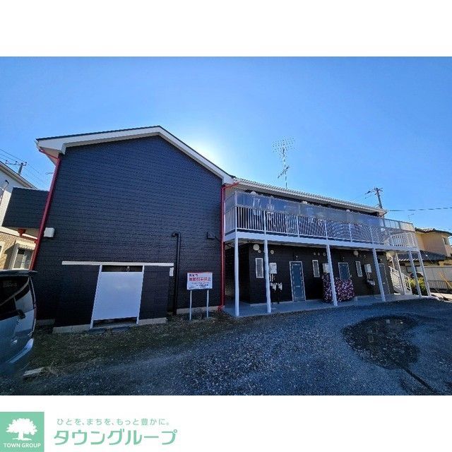 野田市七光台のアパートの建物外観