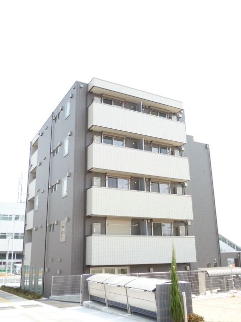 【さいたま市緑区大字下野田のマンションの建物外観】