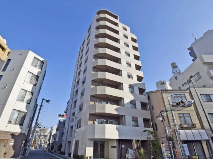 荒川区町屋のマンションの建物外観