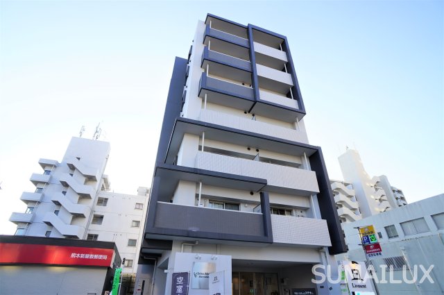 【熊本市中央区新屋敷のマンションの建物外観】