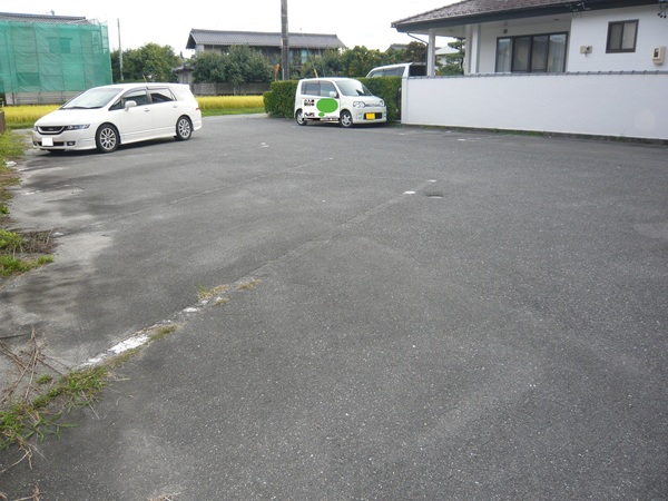 【グリーンヒル飯田Ｃの駐車場】