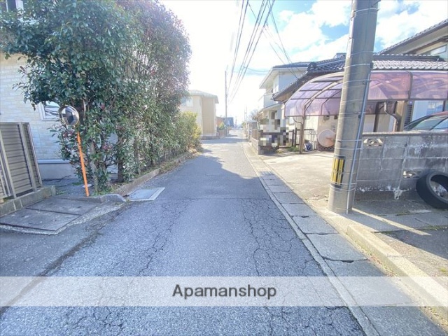 その他　前面道路（その他）まで0m