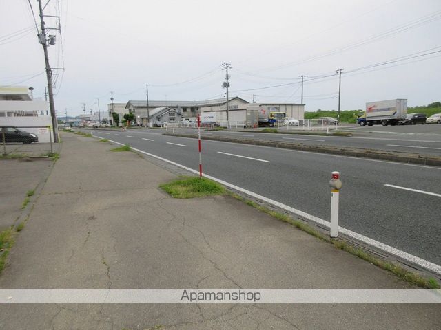その他　周辺道路（その他）まで0m