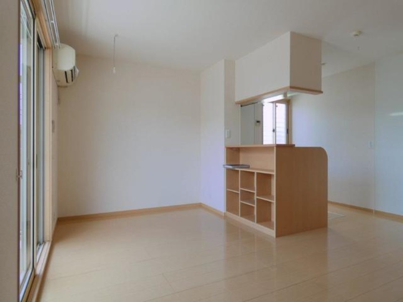 居室・リビング　図面と現状に相違がある場合には現状を優先