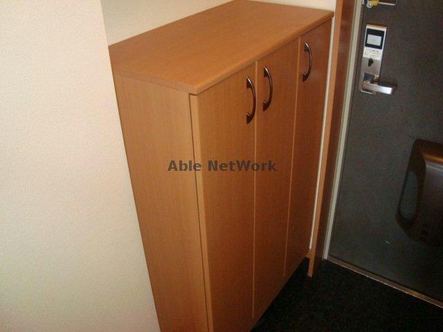 玄関　シューズボックス付き