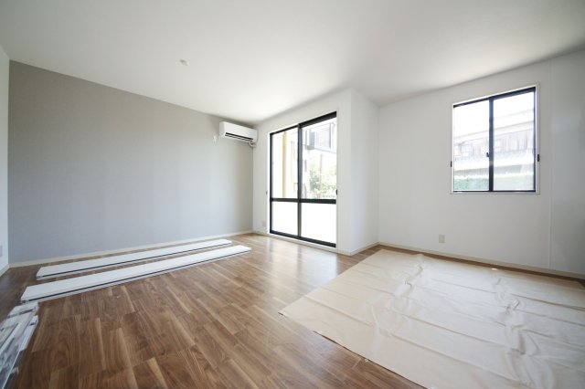 居室・リビング　別部屋同間取りのお写真となります。参考にご覧くださいませ。現