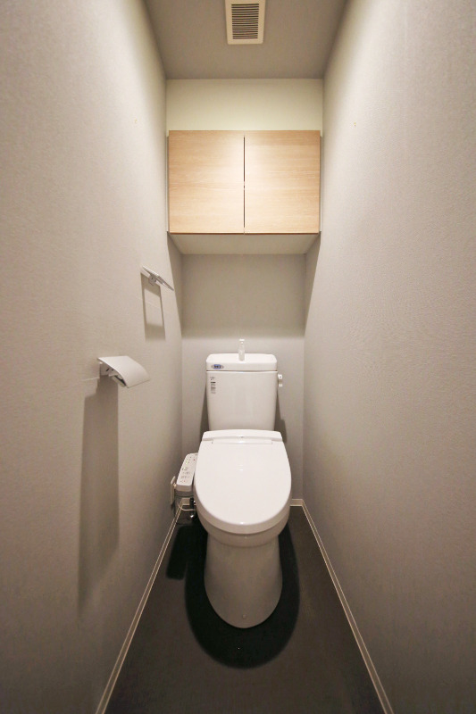 トイレ　独立トイレ（温水洗浄便座）