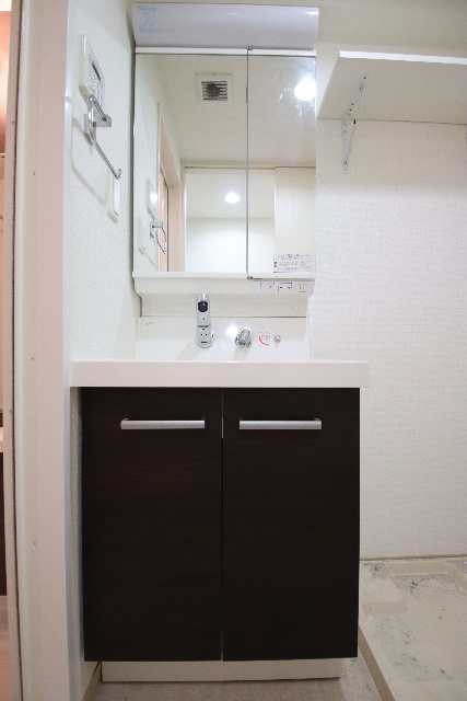 洗面設備　※別室の参考写真の為、現況優先です。