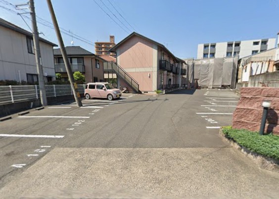 駐車場　1台無料♪