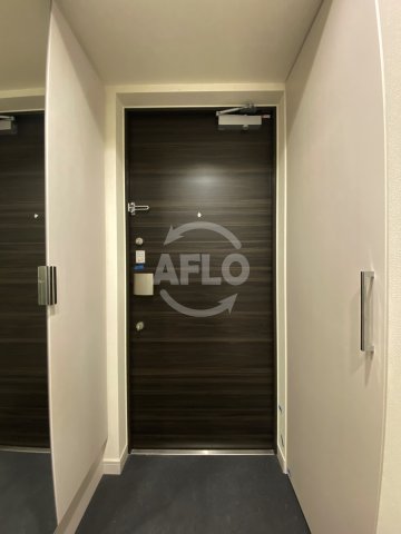 玄関　プレサンス福島吉野ミナージ　玄関