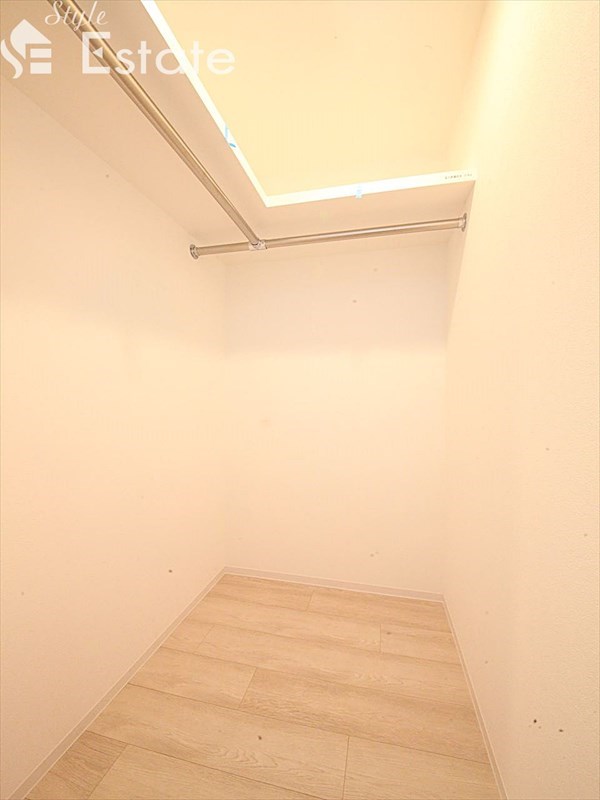 収納　ウォークインクローゼット